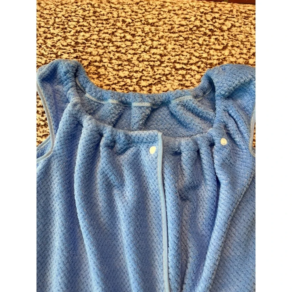 Ultra Soft Blue Wearable Towel Dress – Adult Pool & Bath Robe 130x100cm Daisy